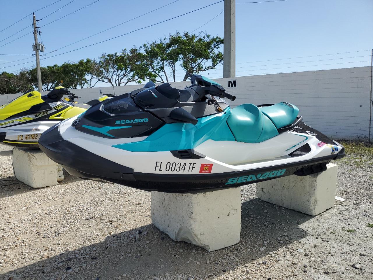 SEADOO GXT 2022 VIN YDV38842L122 фото 2