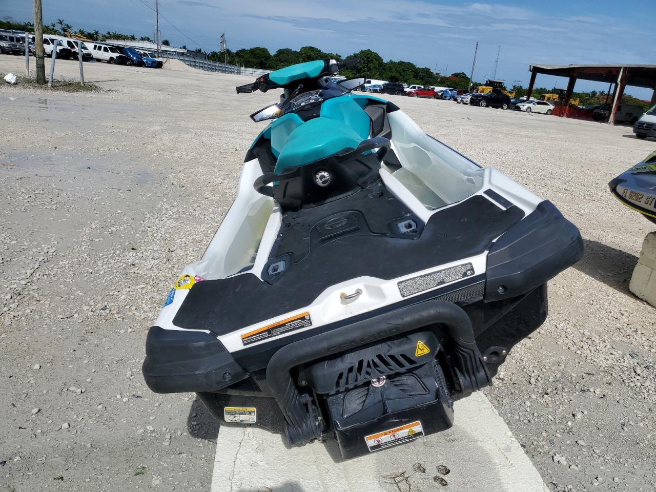 SEADOO GXT 2022 VIN YDV38842L122 фото 6