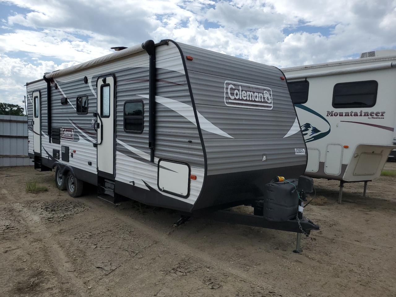 COLEMAN L859 2017 4YDT26322HH936395