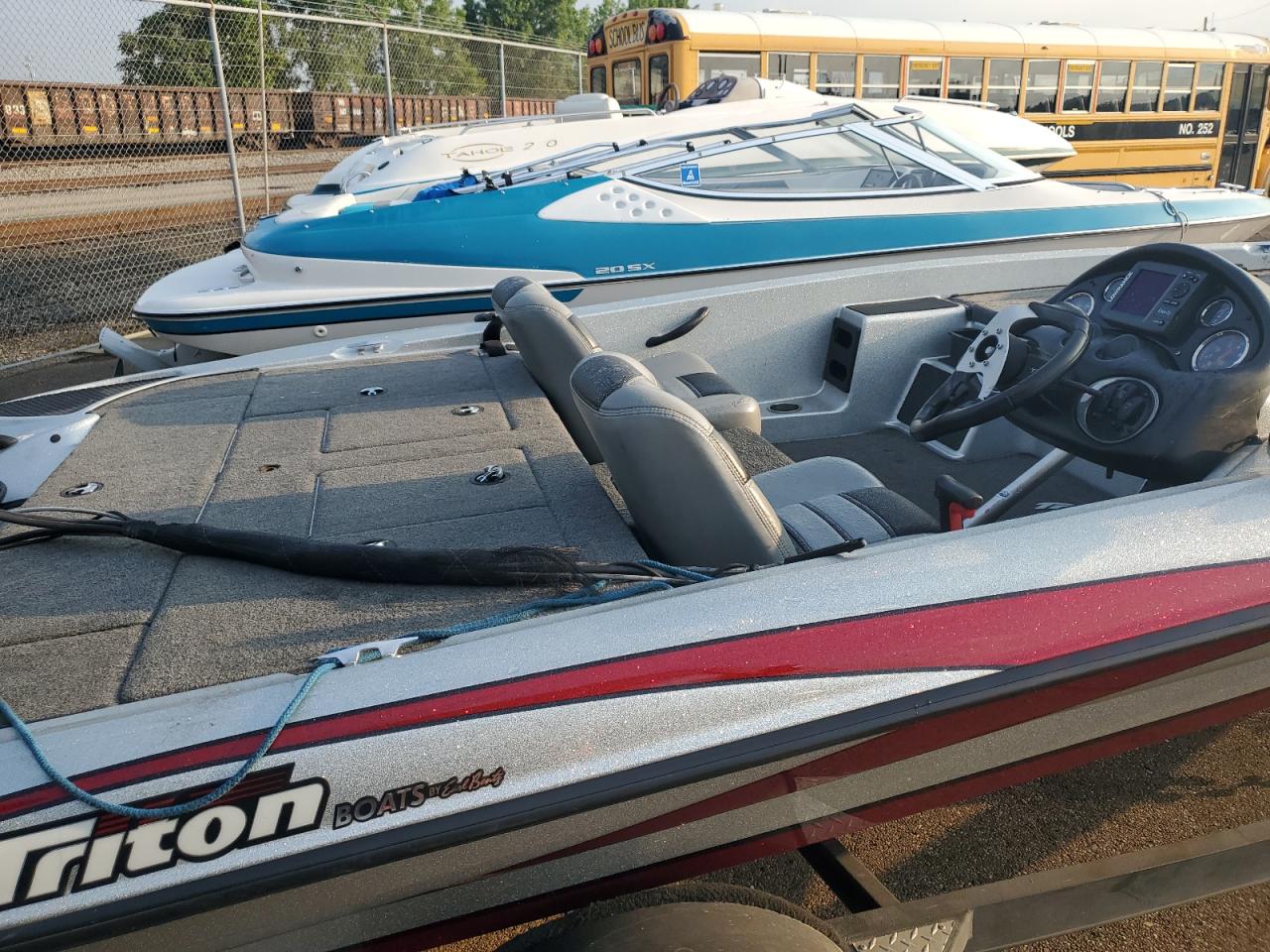 TRITON BOAT W/TRL 2013 VIN TRT13161K213 фото 6