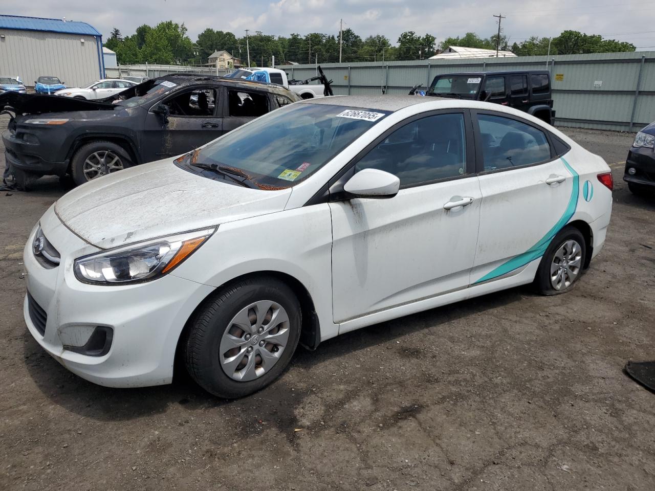 HYUNDAI ACCENT 2016 KMHCT4AE8GU108578