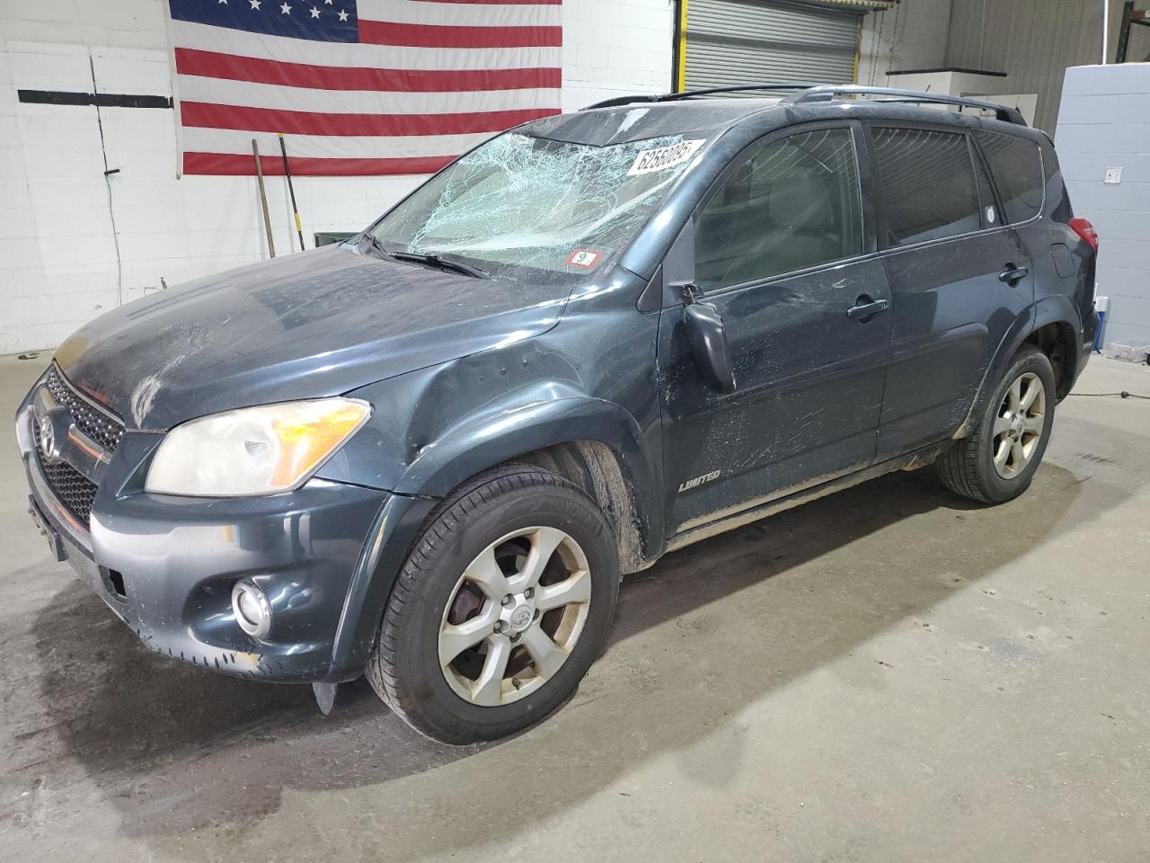 TOYOTA RAV4 2011 2T3DF4DV2BW114349