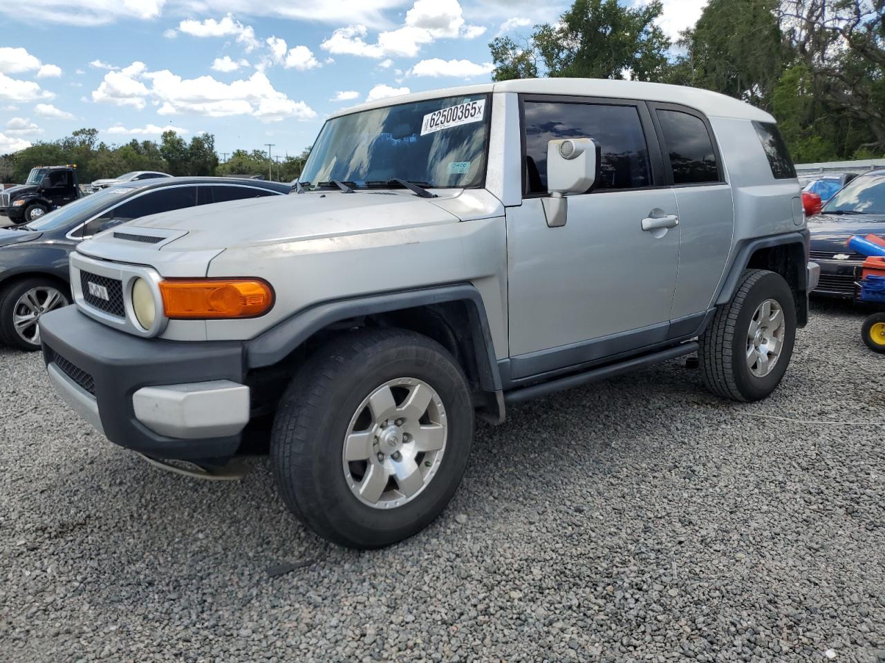 TOYOTA FJ CRUISER 2007 JTEBU11F070035472
