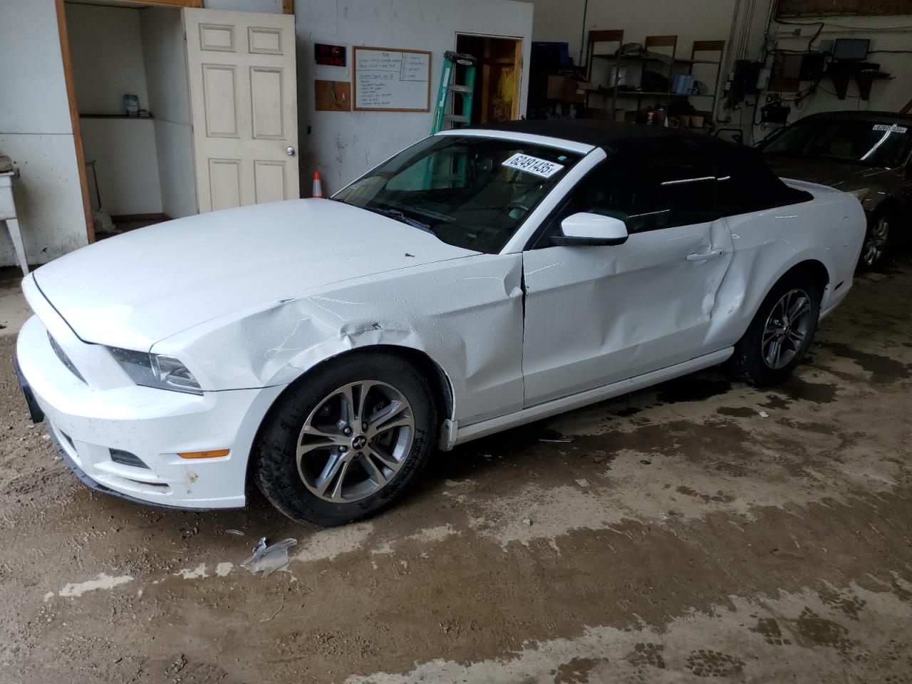 FORD ALL Models 2014 1ZVBP8EM3E5328616