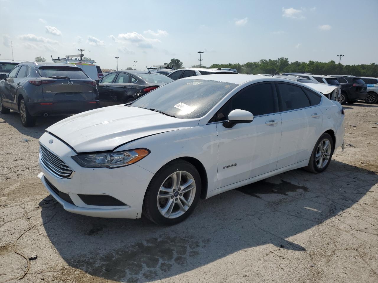 FORD FUSION 2018 3FA6P0LUXJR206549