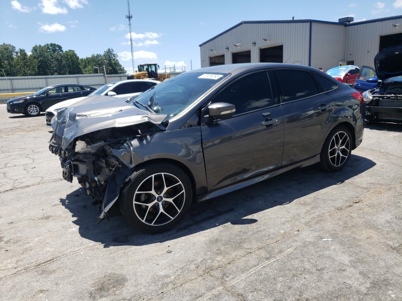 FORD FOCUS 2016 1FADP3F23GL262696